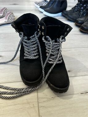 Steve Madden Black Suede Combat Boots with Black & White Rope Laces